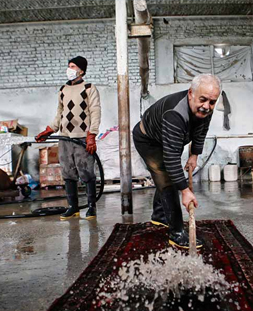 شستشوی سنتی قالی در قالیشویی ولیعصر